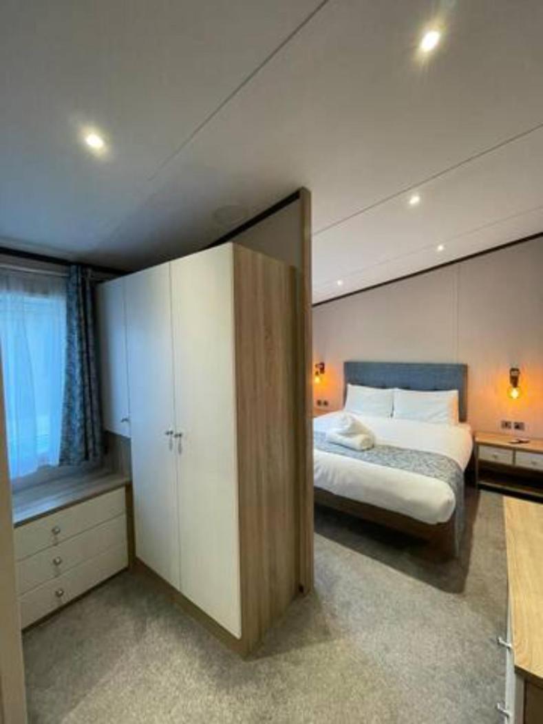Truemans Lodge With Hot Tub York Bagian luar foto